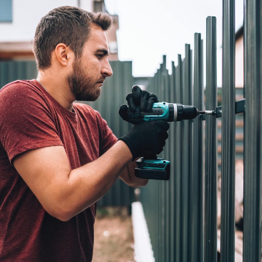 Sliding Gates – 1 Rise Construction Sliding Gates - 1 Rise Construction